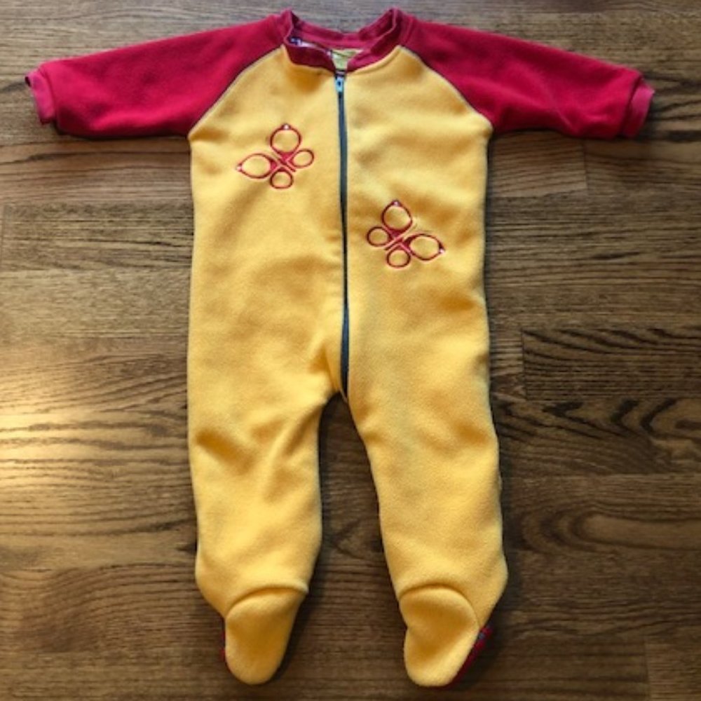 Eleanor thick fleece footed romper size 18 months